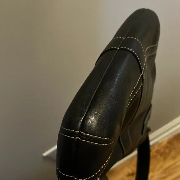 Coach black leather sm/med shoulder bag Serial no G05D-1453 - Picture 17 of 17